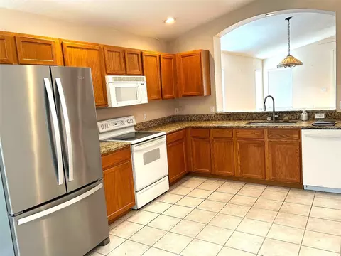 Kitchen - 11636 Spindrift Loop, Hudson, FL 34667 photo 2 of 2
