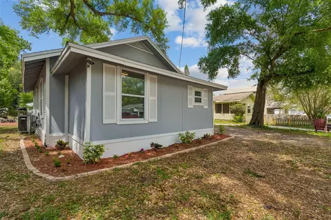 8008 N 12th St, Tampa, FL 33604