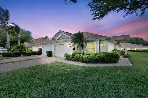 2012 Nantucket Dr #22, Sun City Center, FL 33573