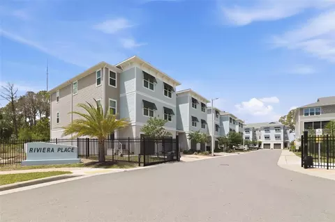 1225 Savona Dr NE, Saint Petersburg, FL 33702