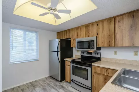 Kitchen - 207 Cypress Ln, Oldsmar, FL 34677 photo 2 of 3