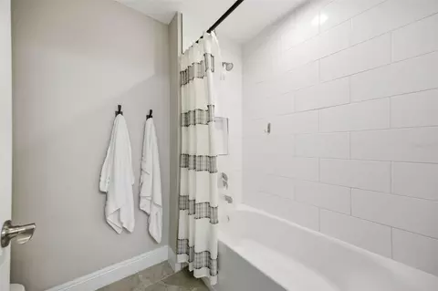 Bath - 8310 Carrhill Pl, Parrish, FL 34219 photo 8 of 8