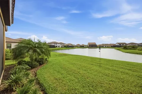 Exterior - 8310 Carrhill Pl, Parrish, FL 34219 photo 10 of 15