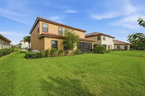 Exterior - 8310 Carrhill Pl, Parrish, FL 34219 photo 9 of 15