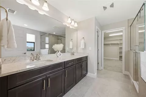 Bath - 8310 Carrhill Pl, Parrish, FL 34219 photo 3 of 8