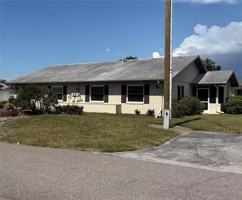 1905 Canterbury Ln #E-9, Sun City Center, FL 33573
