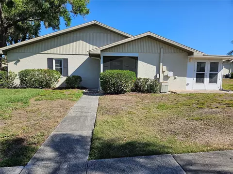 1905 Canterbury Ln #E-9, Sun City Center, FL 33573