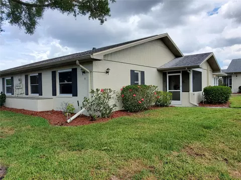 1905 Canterbury Ln #E-9, Sun City Center, FL 33573