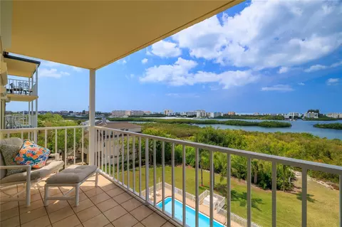9000 Commodore Dr #604, Seminole, FL 33776