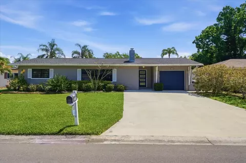 1023 Idlewild Dr N, Dunedin, FL 34698