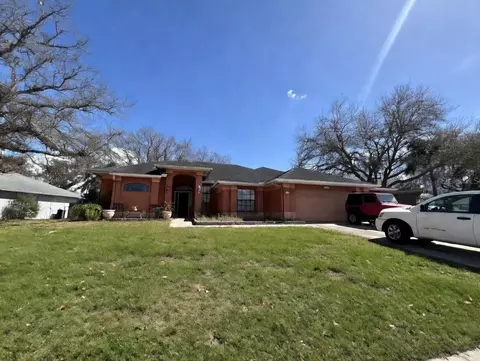 927 Whippoorwill Dr, Palm Harbor, FL 34683