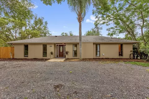 31632 Spruce Dr, Eustis, FL 32736