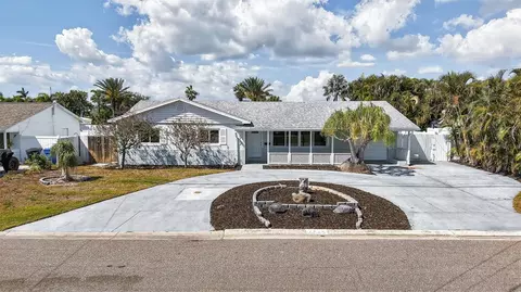 7919 Causeway Blvd S, Saint Petersburg, FL 33707