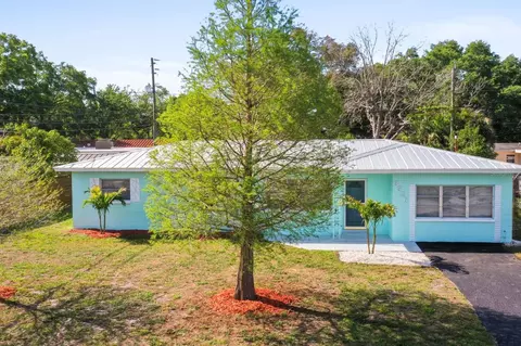 3526 Azalea Pl, Largo, FL 33771