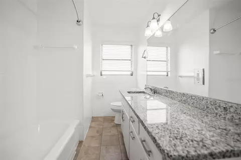 Bath - 3526 Azalea Pl, Largo, FL 33771 photo 1 of 4
