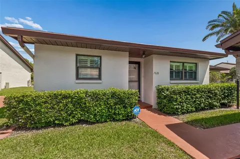 7828 Radcliffe Cir, Port Richey, FL 34668