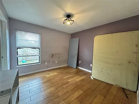 Bedroom - 1402 Shell Flower Dr, Brandon, FL 33511 photo 4 of 5