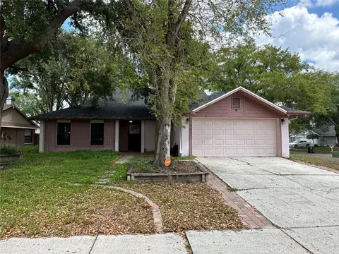 Exterior - 1402 Shell Flower Dr, Brandon, FL 33511 photo 2 of 6