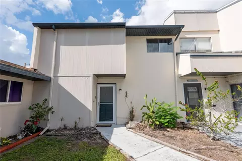 6860 Whitman Ct #32B, Sarasota, FL 34243