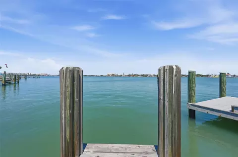 711 64th Ave, Saint Pete Beach, FL 33706