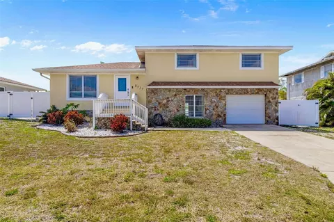 8517 43rd Ave W, Bradenton, FL 34209