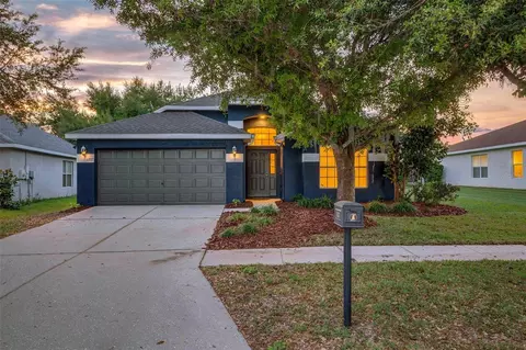 6337 Bridgecrest Dr, Lithia, FL 33547