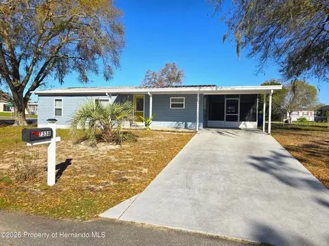 7338 First Loop Ave, Brooksville, FL 34613