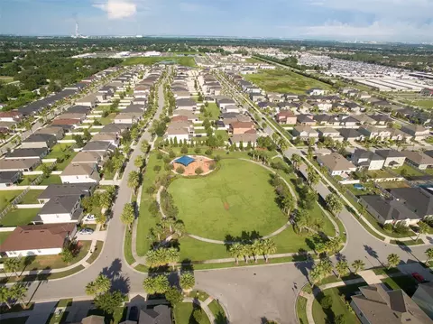 View/Area - 11130 Spring Point Cir, Riverview, FL 33579 photo 6 of 8