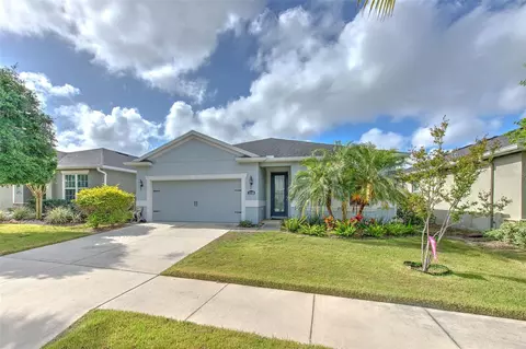 Exterior - 11130 Spring Point Cir, Riverview, FL 33579 photo 2 of 13
