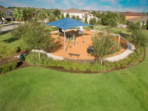 View/Area - 11130 Spring Point Cir, Riverview, FL 33579 photo 5 of 8