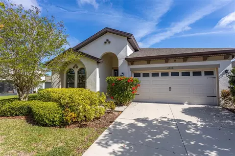 6906 Paradiso Dr, Apollo Beach, FL 33572