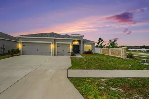 6749 Abbywood Ln, Zephyrhills, FL 33541