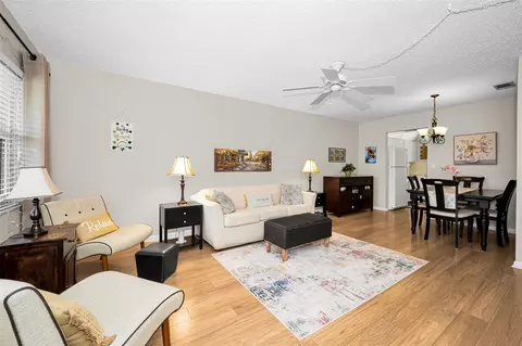 5227 81st Ln N #22, Saint Petersburg, FL 33709