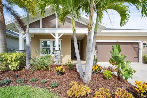 5830 Silver Sun Dr, Apollo Beach, FL 33572