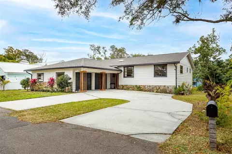 12756 Poinsettia Ave, Seminole, FL 33776