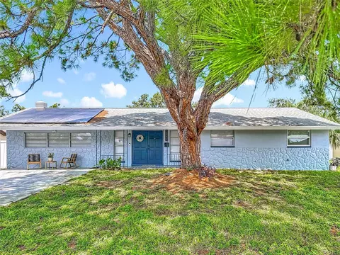 2449 66th Ave S, Saint Petersburg, FL 33712