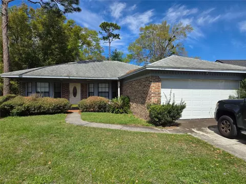 11350 Island Shore Dr W, Jacksonville, FL 32218