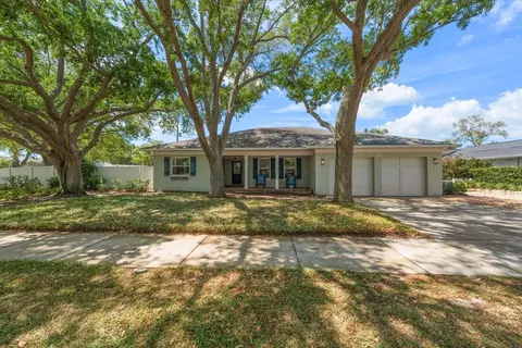 500 Ponce De Leon Blvd, Belleair, FL 33756
