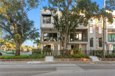 40 64th St S #1, Saint Petersburg, FL 33707