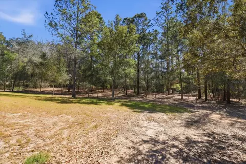Exterior - 700 E Stratford Rd, Lecanto, FL 34461 photo 5 of 10