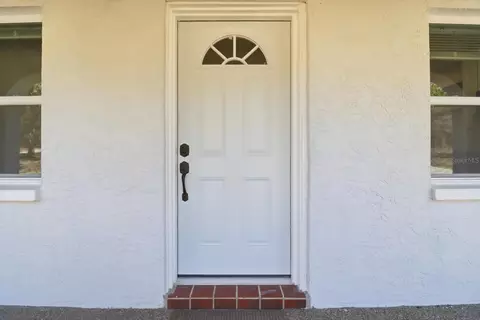 Entry Way - 700 E Stratford Rd, Lecanto, FL 34461 photo 1 of 2