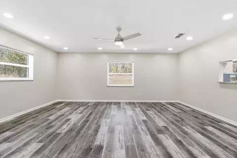 Living - 700 E Stratford Rd, Lecanto, FL 34461 photo 2 of 7