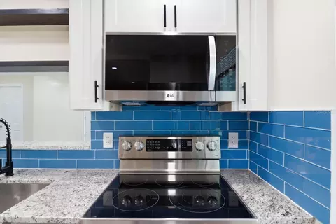Kitchen - 700 E Stratford Rd, Lecanto, FL 34461 photo 5 of 7