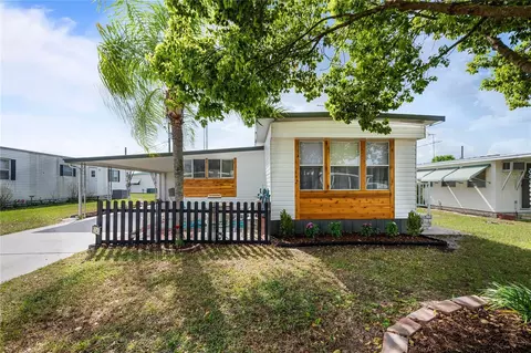 5345 Jo St, Zephyrhills, FL 33542