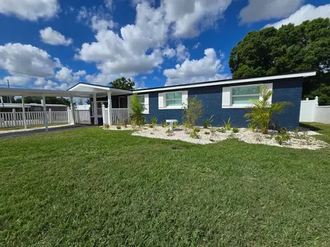 5211 S 85th St, Tampa, FL 33619