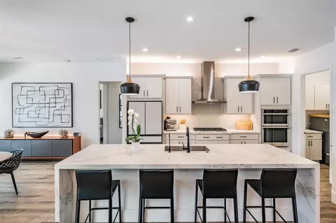 Kitchen - 16007 39th Gln E, Parrish, FL 34219 photo 3 of 10