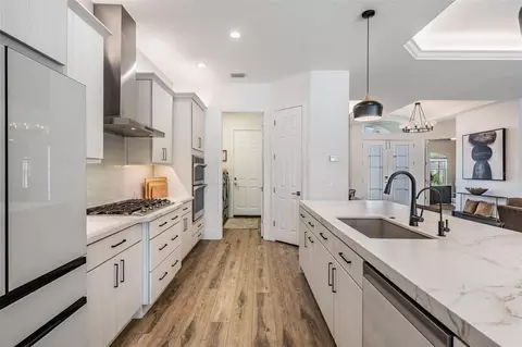 Kitchen - 16007 39th Gln E, Parrish, FL 34219 photo 5 of 10