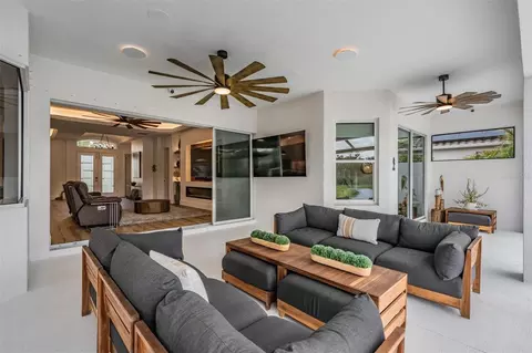Exterior - 16007 39th Gln E, Parrish, FL 34219 photo 5 of 8