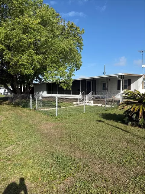6343 Ohio St, Zephyrhills, FL 33542