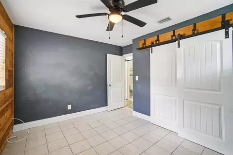 Bedroom - 541 Firefly Ln, Apollo Beach, FL 33572 photo 6 of 6